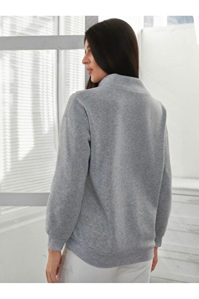 DEZZİİ Світло-сірий светр з коміром-стійкою та блискавкою