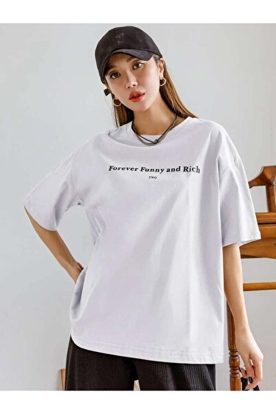 Know Women's White Funny And Rich Printed Oversize T-Shirt