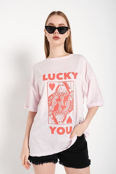 Know Γυναικείο μπλουζάκι σε σκόνη Oversize Pink Lucky You Printed