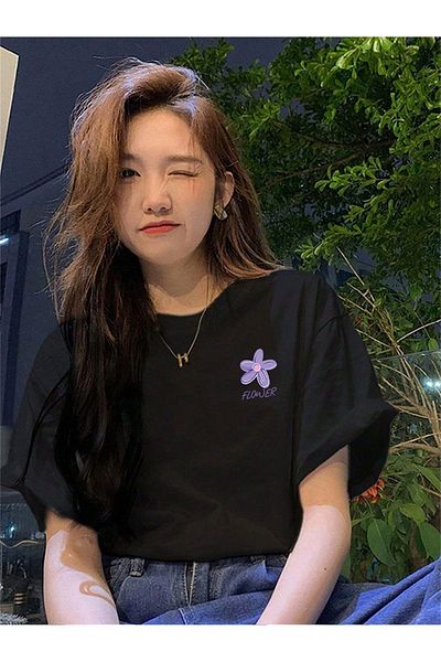 Know Women's Black Flower Printed Oversize T-Shirt
