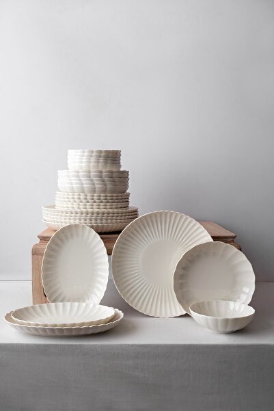 Kütahya Porselen طبق تقديم مكون من 6 قطع - بون لوز سادة