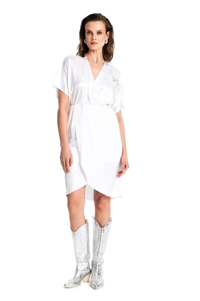 Batik Beyaz Saten Elbise