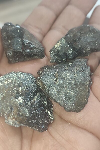 TAŞÇIZADE Manyetit Taşı ( Mıknatıs Taşı ) Ham Natural Doğaltaş Kütle ( 1 adet )