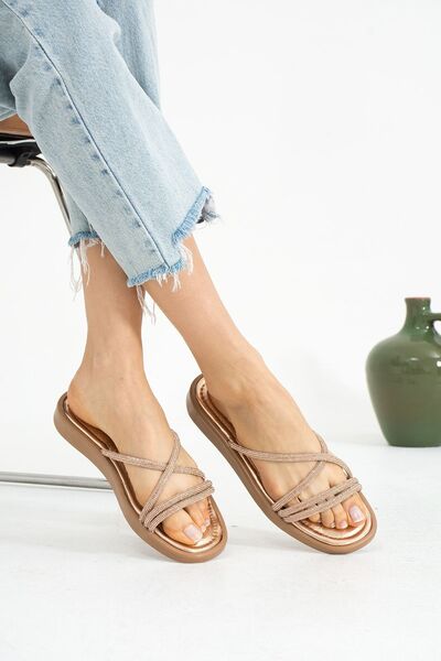 Pembe Potin صندل نسائي من حجر الورد