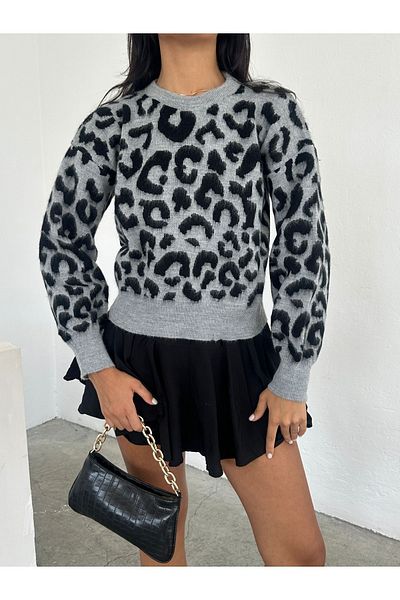 Brantu Women's Gray Leopard Print Crew Neck Soft Detailed Sweater