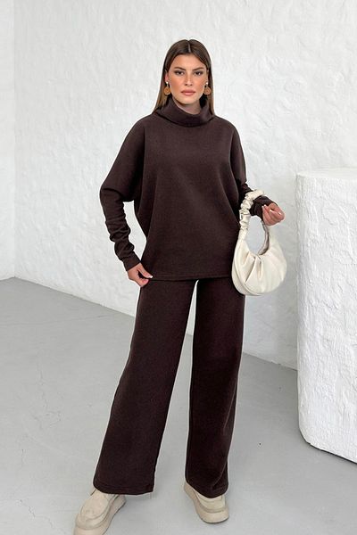 Trendseninle Дамски кафяв костюм от солунски плат с детайли на гърлото
