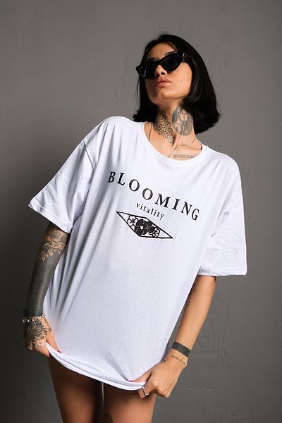 Trendseninle Μπλουζάκι Blooming Vitality Printed White Oversize