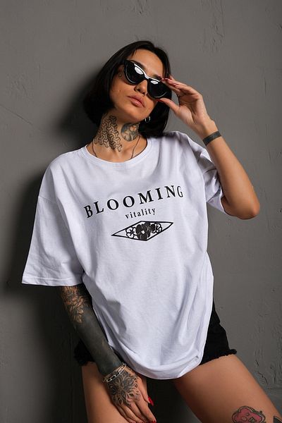 Trendseninle Μπλουζάκι Blooming Vitality Printed White Oversize