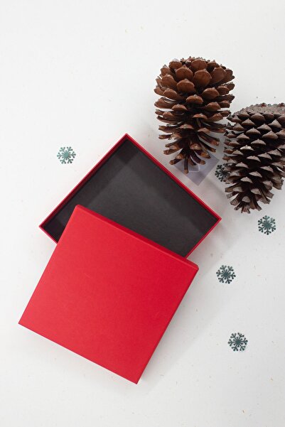 carton box Sert lüks Yılbaşı Kırmızı Hediye Kutusu, Çikolata Kutusu, Kurabiye Kutusu 17 cm*17 cm*3,3 cm