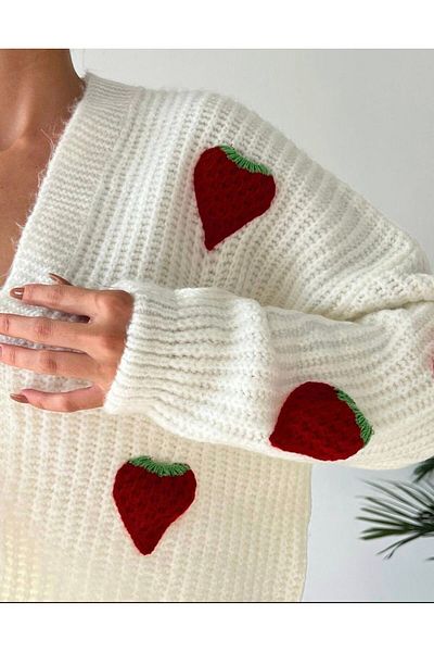 Oyer Moda Strawberry Patterned Women's Cardigan