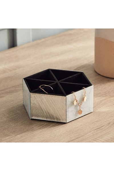 Home Box Lamac Metallic Finish Glass Jewellery Box - 17x14.7x6.5 cm