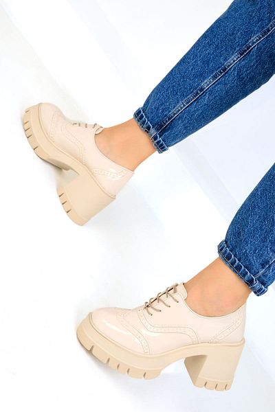 SOHO Beige Lackleder 19510 Modell Damen Freizeitschuhe