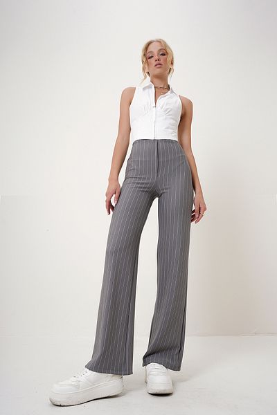 Trend Alaçatı Stili Grau gestreifte Damenhose mit elastischem Bund - Weites Bein ALC-X12522