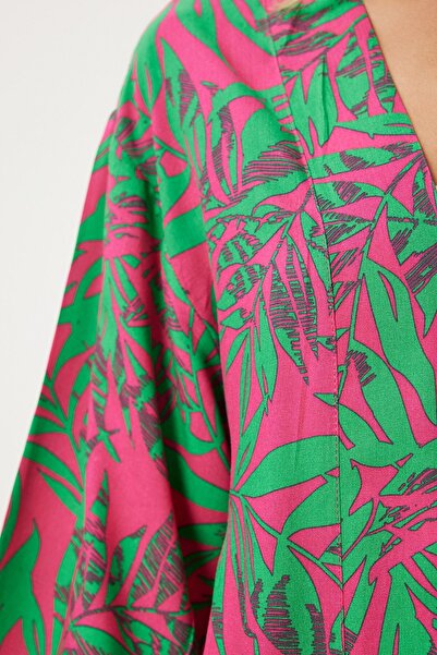 Happiness İstanbul Γυναικείο κιμονό βισκόζης με ροζ πράσινο σχέδιο EN00615