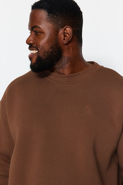 Trendyol Collection Φούτερ από καφέ φλις μεγάλου μεγέθους - Υπερμεγέθη, ζεστό TMNAW24AO00025
