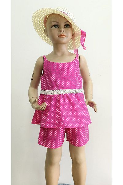 minikiss Rochie detaliată din guipură cu pantaloni scurți cu buline pentru fetiță - Set 3 piese cu pălărie și bretele
