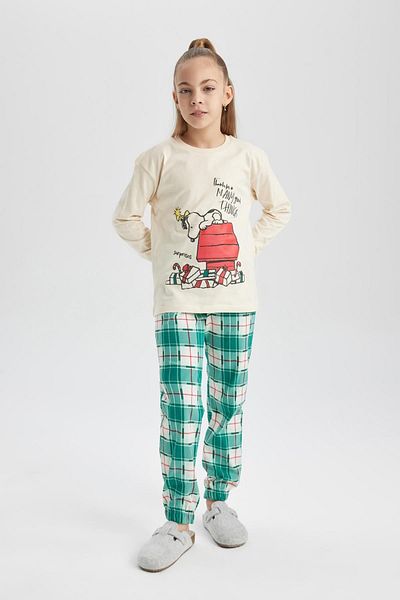 DeFacto Girl's Snoopy Christmas Themed Long Sleeve Pajama Set B7301A823Wn