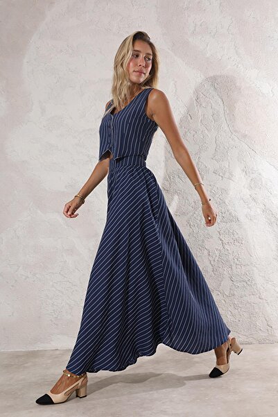 5in1Canpolat طقم سترة وتنورة مخططة باللون الأزرق الداكن