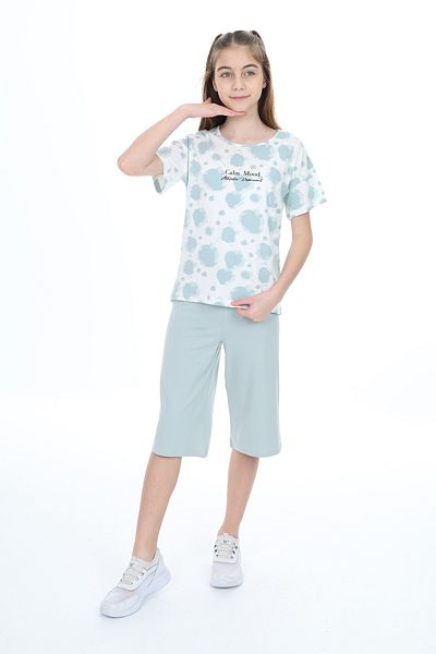 Toontoy Girl's Printed Capri Suit