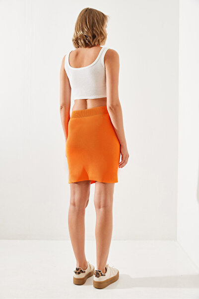 Bianco Lucci Basic Women's Skirt - Slit Detail, Model 20223058