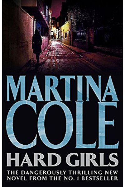 Hachette Distribution فتيات صعبات