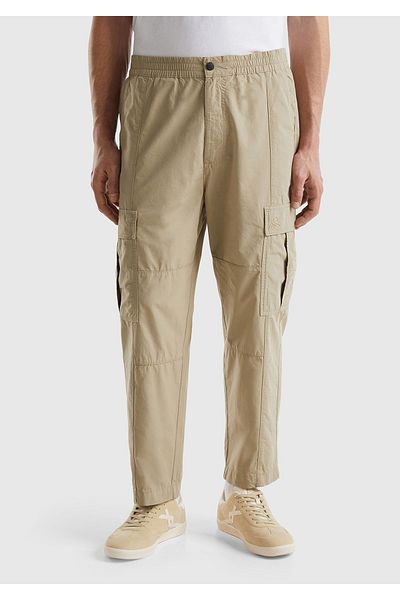 United Colors of Benetton Ανδρικό παντελόνι Khaki Cargo - 100% βαμβάκι, με τσέπες και κορδόνι στη μέση