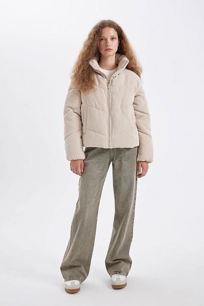 DeFacto Cord-Pufferjacke – wasserdicht, Stehkragen