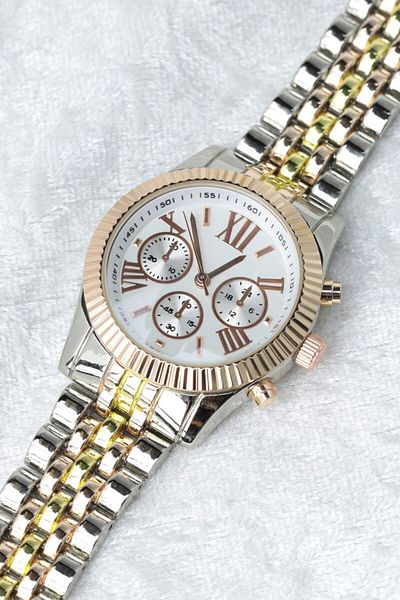 Leerybee Silver Color Steel Strap Unisex Wristwatch