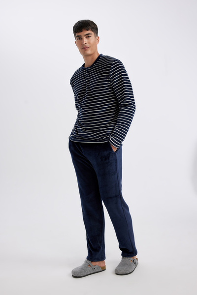 DeFacto Pyžamo Set Regular Fit Fleece Crew Výstřih Pruhovaný Dlouhý rukáv Top Spodní část A3443ax24wn