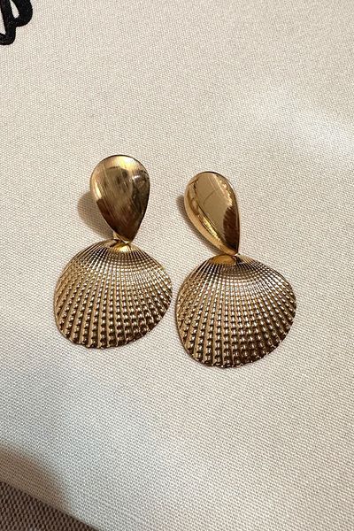 Okko Store Dangle Mussel Model Earrings