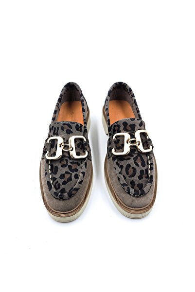 Sovenso Дамски мокасини от естествен велур с леопардов принт и катарама - цвят норка
