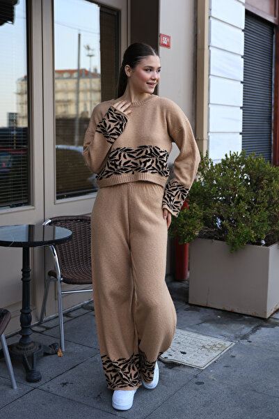 ALCHON Posádka Krk s dlhým rukávom Vzor listov Krátky svetr Pipe Noha Pás Elastické nohavice Pletené oblečenie Dvojdielna súprava