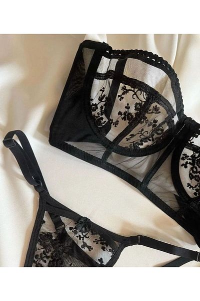 VentLingerie Diana Bra Suit