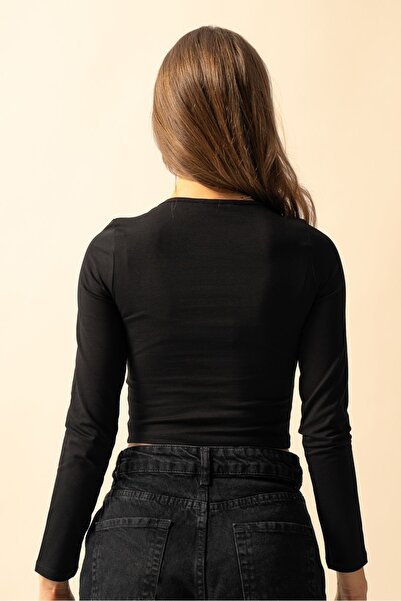 Know Γυναικεία μαύρη μακρυμάνικη χτενισμένη Crop μπλούζα