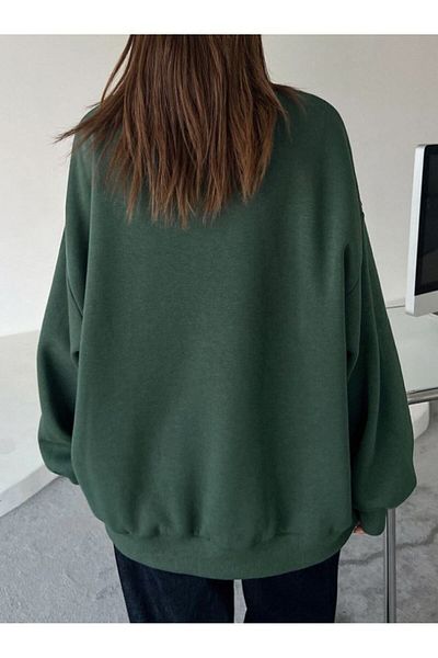 Know Women's 3 Thread Nefti Green Staggertly Printed Crew Neck Sweatshirt