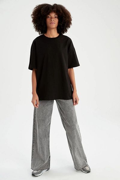 Know Tricou de bază, negru, cu mânecă scurtă din bumbac, cu talie supradimensionată
