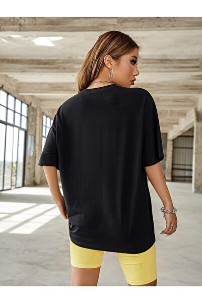 Know Women's Black Chicago 1980 Printed Oversize T-shirt