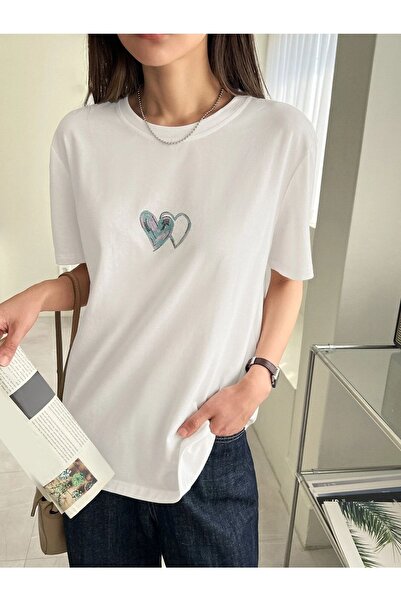 Know Women's White Double Heart Printed Oversize T-shirt