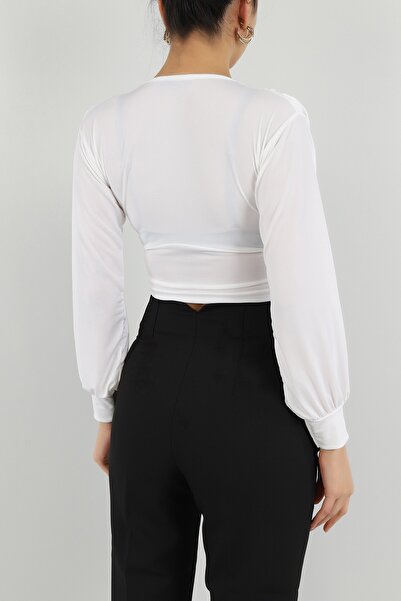 HARMONY GLOBAL Ecru Crop Knitted Blouse - Deep V-Neck and Waistband 6808