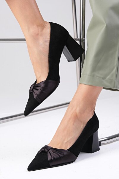 Mio Gusto Černý semiš – dámské boty na silném podpatku se špičatou špičkou a detailem mašle