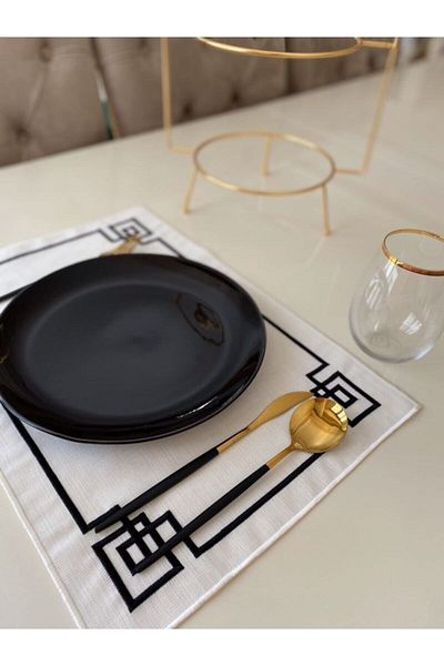 LİNDA MİA Set de 6 servetele de loc geometrice brodate negru