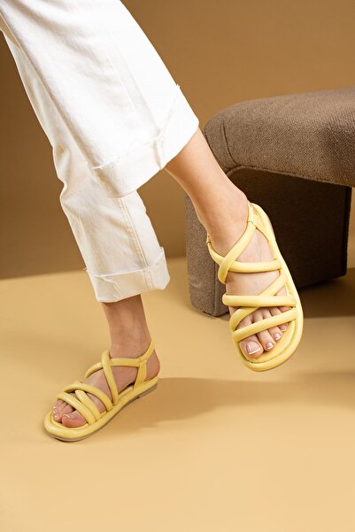 Pembe Potin Women's Yellow Daily Comfortable Sandals