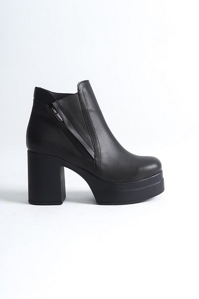 Shoesers Γυναικείες μπότες με χιαστί φερμουάρ με τακούνι πλατφόρμας - Special Design