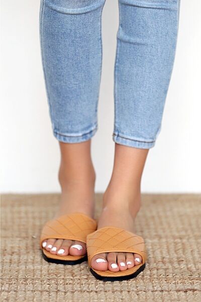 Pembe Potin Women's Mustard Sandals