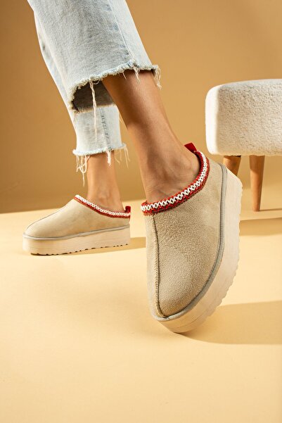 Pembe Potin Γυναικείες παντόφλες εξωτερικού χώρου σε μπεζ καστόρι Sabo με άνετη σόλα