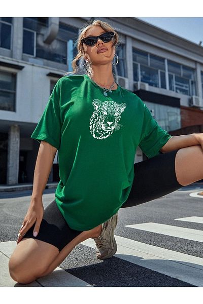 Trendseninle Tricou oversize cu imprimeu cu figuri de leopard verde pentru femei