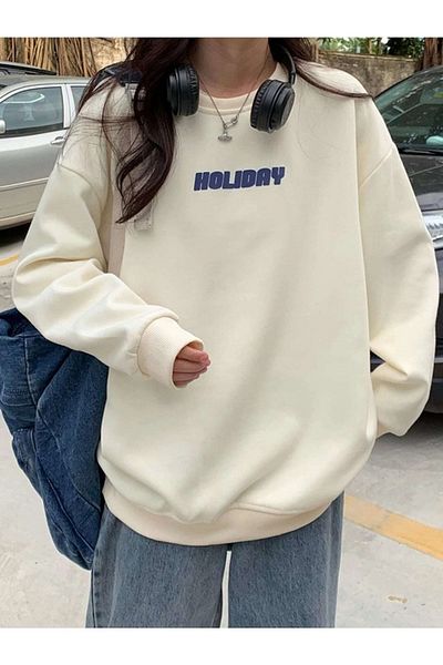 Trendseninle Women's Ecru Holiday Printed Oversize Sweatshirt