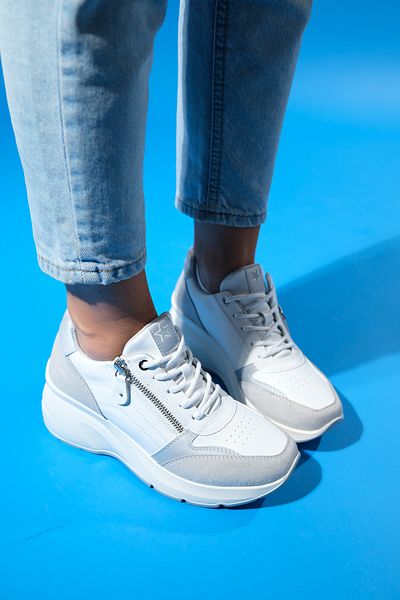 LuviShoes Pantofi de damă ADEL Ice Suede White