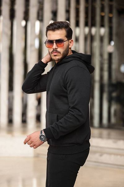 Store Hooded Black Sweatshirt