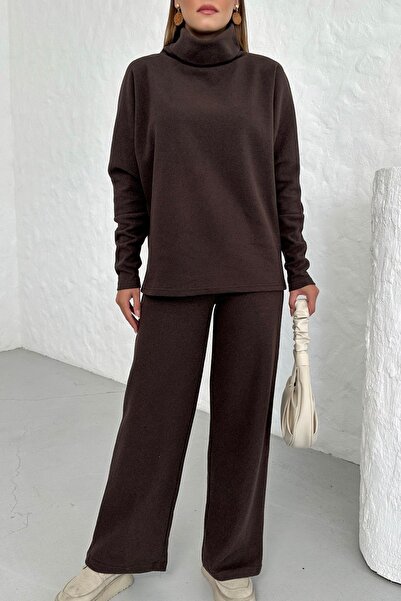 Trendseninle Kadın Kahverengi Selanik Kumaş Boğaz Detaylı Oversize Takım